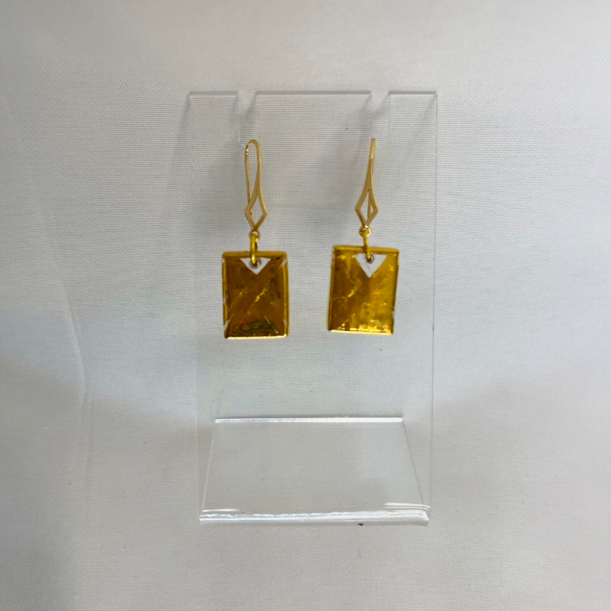 1 Gold Earrings
